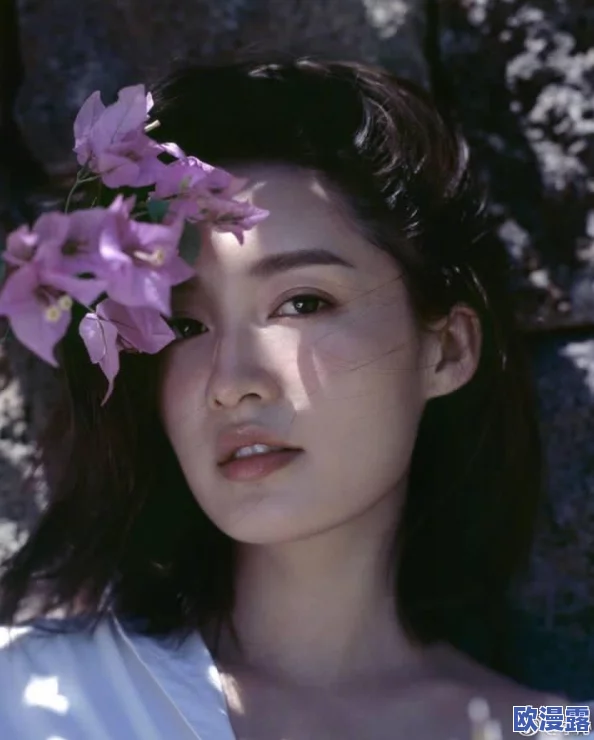 粉嫩虎白女18p引发网友热议,许多人对其内容表示好奇,同时也有不少人提出了质疑和不同的看法 粉嫩虎白女18p引发网友热议,许多人对其内容表示好奇,同时也有不少人提出了质疑和不同的看法