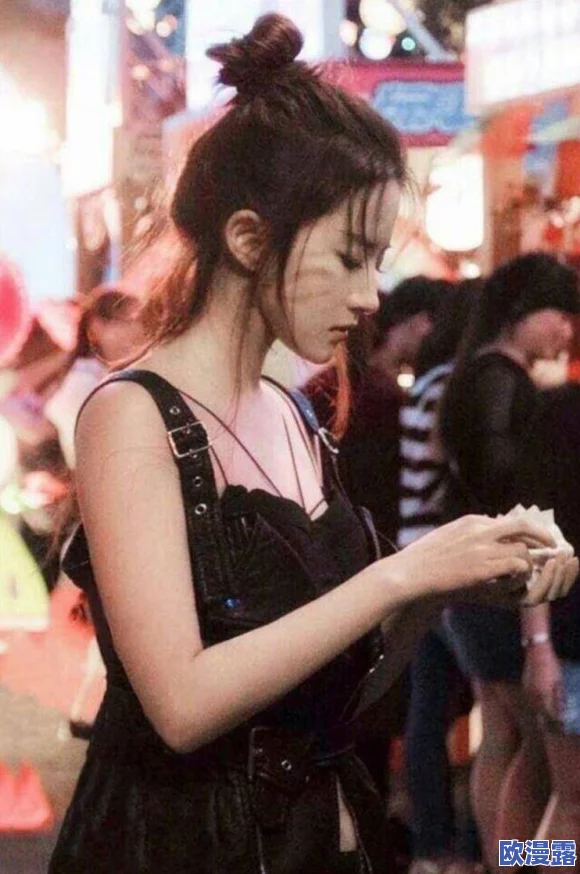 极品粉嫩小泬白浆20P仙踪林：震撼来袭，绝美画面引发热议，网友纷纷点赞！