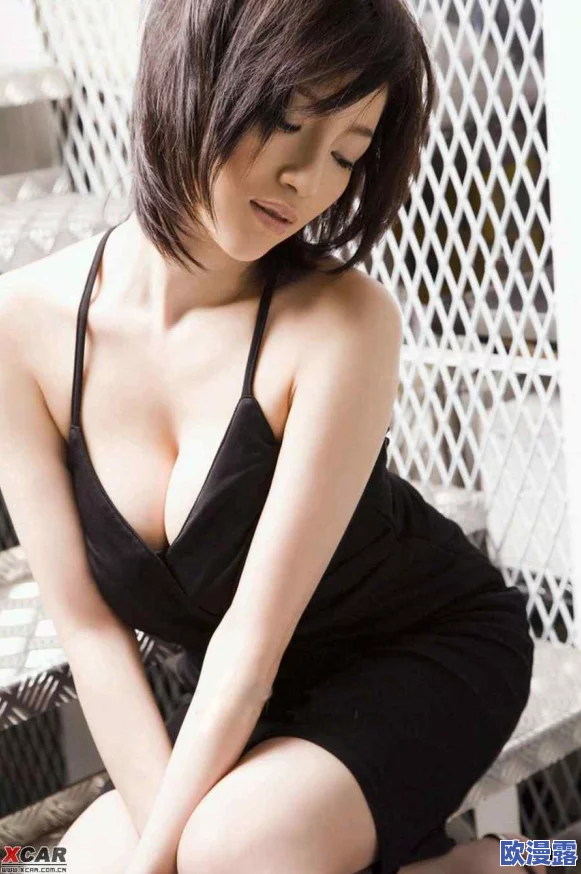 国产福利在线观看极品美女，网友纷纷表示内容丰富，画质清晰，给人带来了视觉享受，同时也引发了对网络文化的讨论