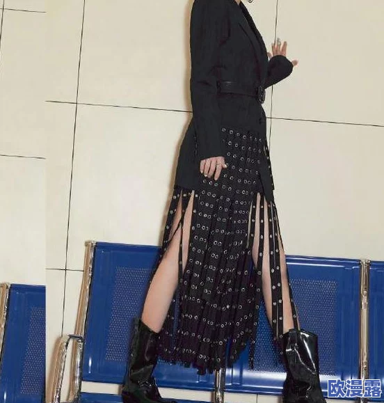 CF手游深度解析:黑色城镇常用爆破战术与突击策略全攻略 CF手游深度解析:黑色城镇常用爆破战术与突击策略全攻略