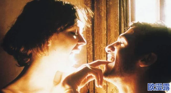 午夜性盈盈:深夜的情感交织与欲望释放,探讨人际关系中的亲密与孤独感受 午夜性盈盈:深夜的情感交织与欲望释放,探讨人际关系中的亲密与孤独感受