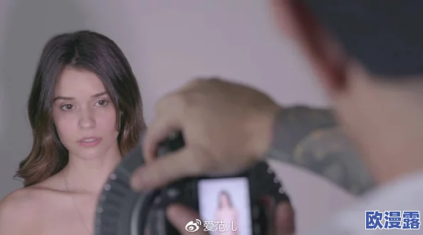 色偷偷中文字幕：最新动态与发展，探讨其在影视行业中的影响及观众反响的变化