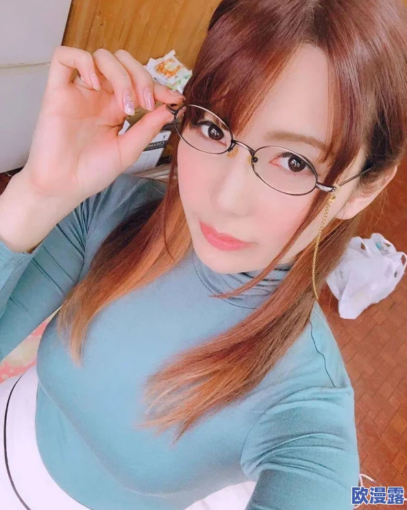 极品女一教师波多野结衣：最新动态曝光，粉丝热议她在新剧中的精彩表现与个人生活的变化，引发广泛关注