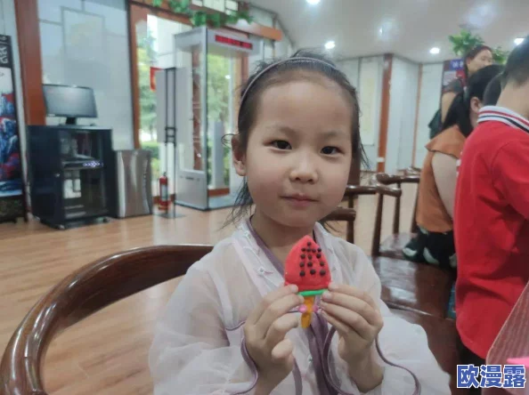 黄7777色：引发热议的奇特现象，网友纷纷分享个人体验与看法！